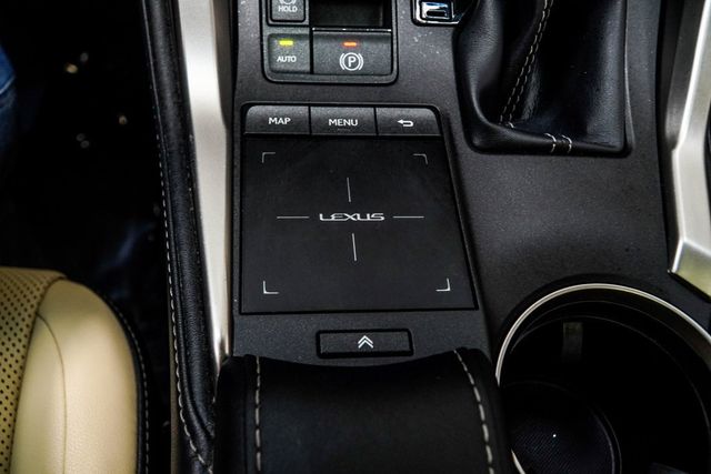 2019 Lexus NX NX 300h AWD - 22931078 - 17