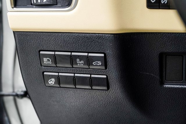 2019 Lexus NX NX 300h AWD - 22931078 - 30