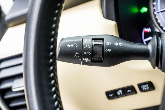 2019 Lexus NX NX 300h AWD - 22931078 - 31