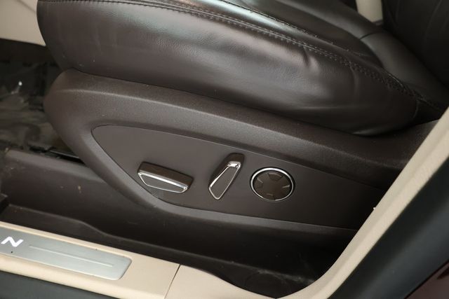 2019 Lincoln MKC Reserve AWD with Technology Package & 2.3L Turbocharged Engine - 22925961 - 9