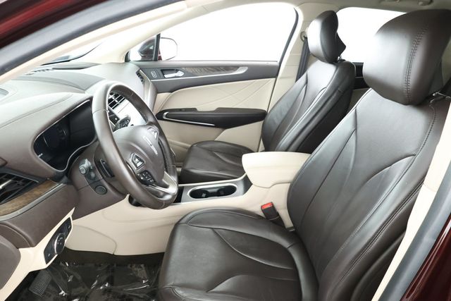 2019 Lincoln MKC Reserve AWD with Technology Package & 2.3L Turbocharged Engine - 22925961 - 19