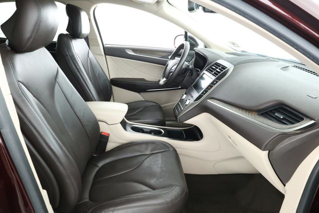 2019 Lincoln MKC Reserve AWD with Technology Package & 2.3L Turbocharged Engine - 22925961 - 23