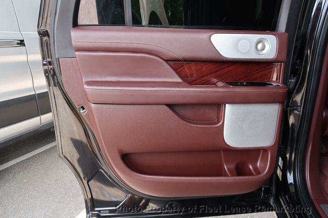 2019 Lincoln Navigator L Navigator L 4WD Black Label - 22886703 - 17