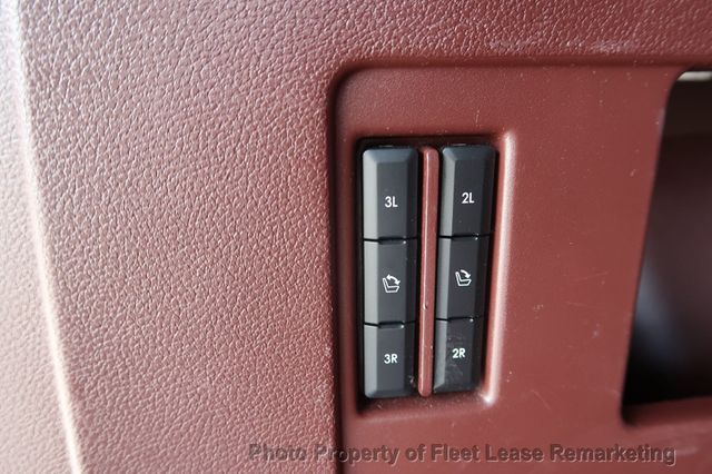 2019 Lincoln Navigator L Navigator L 4WD Black Label - 22886703 - 19