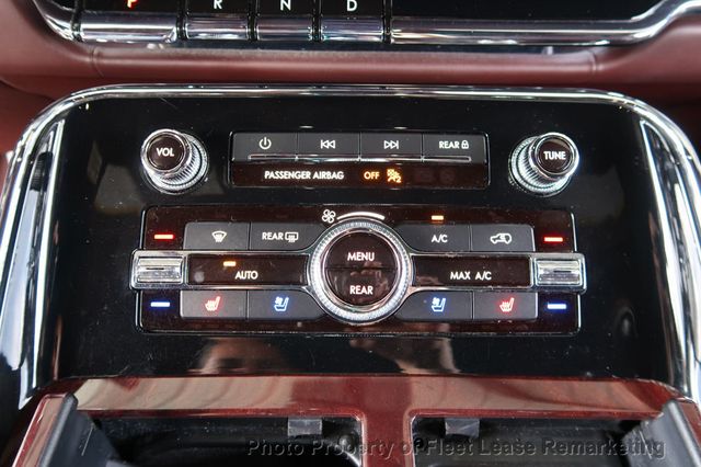 2019 Lincoln Navigator L Navigator L 4WD Black Label - 22886703 - 36