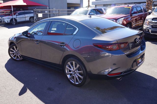 2019 Mazda Mazda3 4-Door MAZDA3 PREFERRED, PREMIUM WHEELS, PUSH BUTTON START, BACKUP CAM - 22933570 - 3