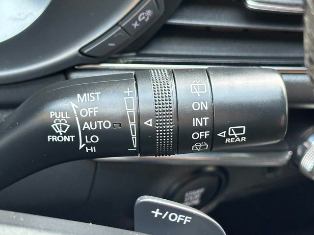 2019 Mazda Mazda3 5-Door AWD Automatic w/Premium Pkg - 22894101 - 32