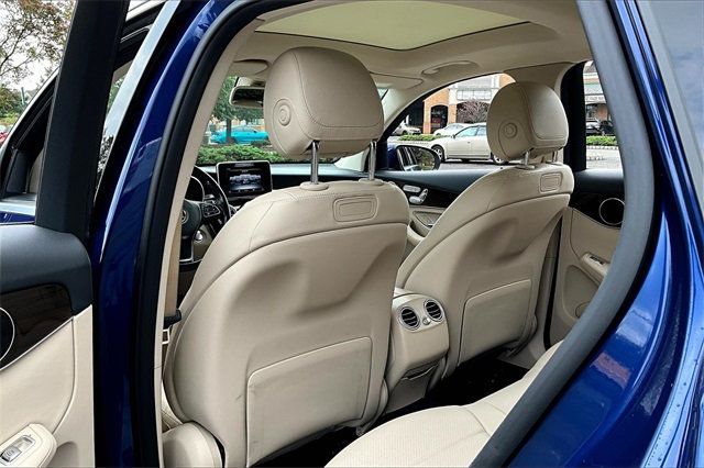 2019 Mercedes-Benz GLC GLC 300 4MATIC SUV - 22921812 - 17