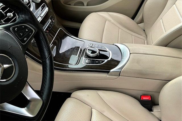 2019 Mercedes-Benz GLC GLC 300 4MATIC SUV - 22921812 - 30