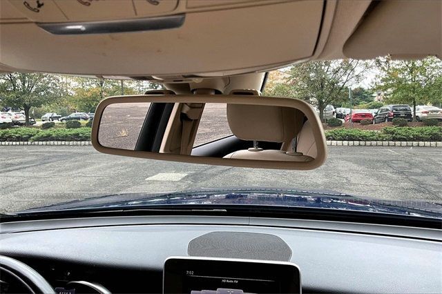 2019 Mercedes-Benz GLC GLC 300 4MATIC SUV - 22921812 - 31