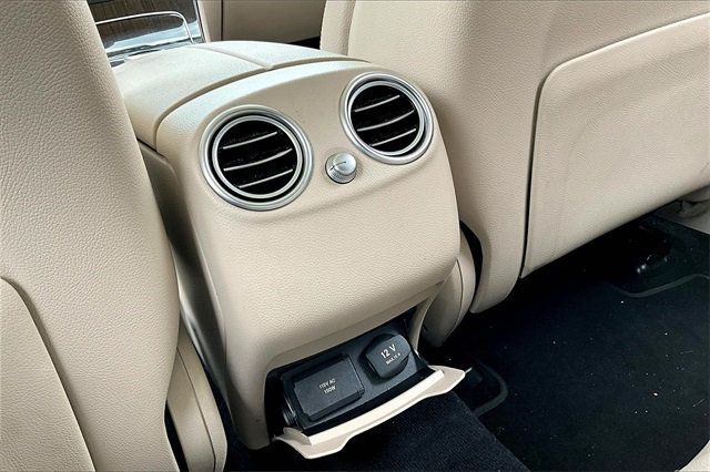 2019 Mercedes-Benz GLC GLC 300 4MATIC SUV - 22921812 - 33