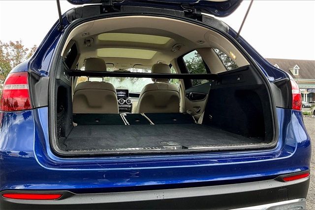 2019 Mercedes-Benz GLC GLC 300 4MATIC SUV - 22921812 - 35