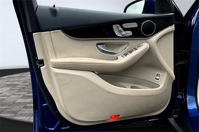 2019 Mercedes-Benz GLC GLC 300 4MATIC SUV - 22921812 - 8