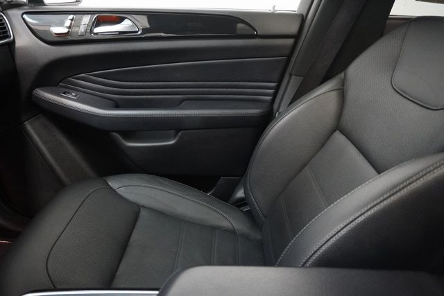 2019 Mercedes-Benz GLE AMG GLE 43 4MATIC Coupe - 22903133 - 46