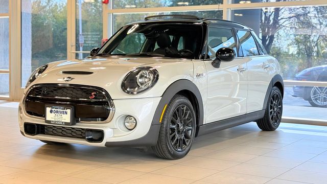 2019 MINI Cooper S Hardtop 4 Door Cooper S FWD - 22931472 - 2