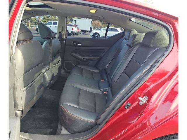 2019 Nissan Altima 2.5 SR AWD Sedan - 22939806 - 7