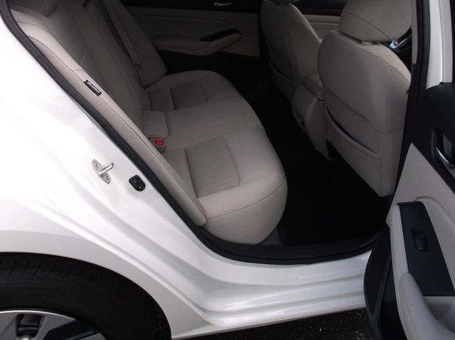 2019 Nissan Altima ONE OWNER  ALL WHEEL DRIVE  APPLE CAR PLAY  8" TOUCH SCREEN - 20603044 - 24