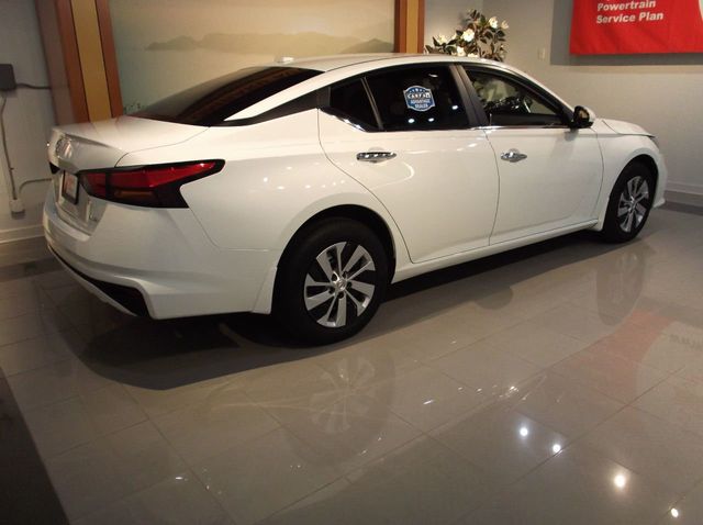 2019 Nissan Altima ONE OWNER  ALL WHEEL DRIVE  APPLE CAR PLAY  8" TOUCH SCREEN - 20603044 - 7