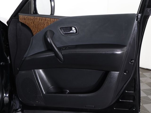 2019 Nissan Armada 4x2 SV - 22926935 - 19