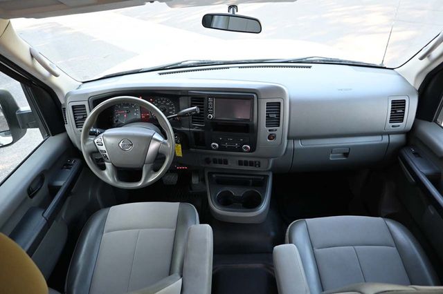 2019 Nissan NV Cargo NV2500 HD High Roof V6 S - 22871115 - 24