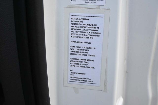 2019 Nissan NV Cargo NV2500 HD High Roof V6 S - 22871115 - 31