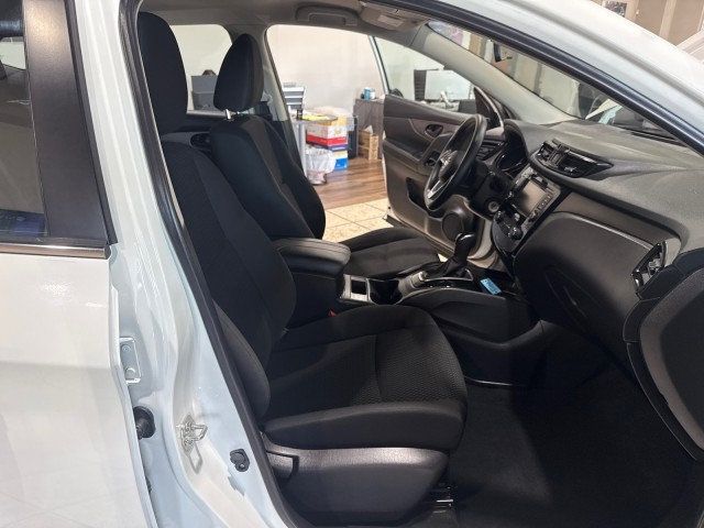 2019 Nissan Rogue Sport FWD S - 22925806 - 24