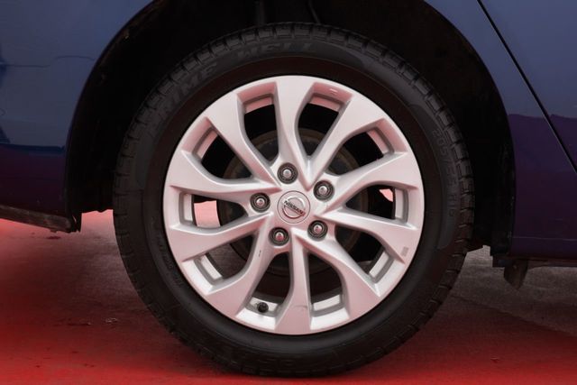 2019 Nissan Sentra  - 20702004 - 24