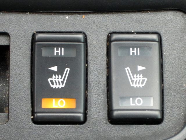 2019 Nissan Sentra SR CVT - 22939530 - 11