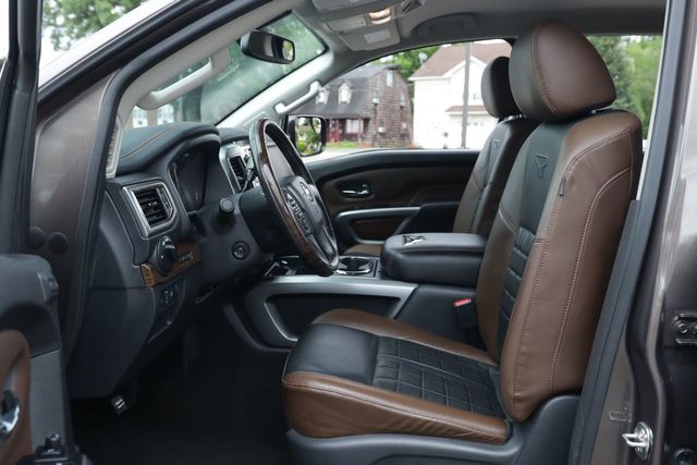 2019 Nissan Titan 4x4 Crew Cab Platinum Reserve - 20964035 - 9