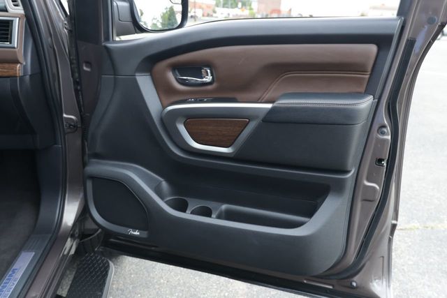 2019 Nissan Titan 4x4 Crew Cab Platinum Reserve - 20964035 - 18