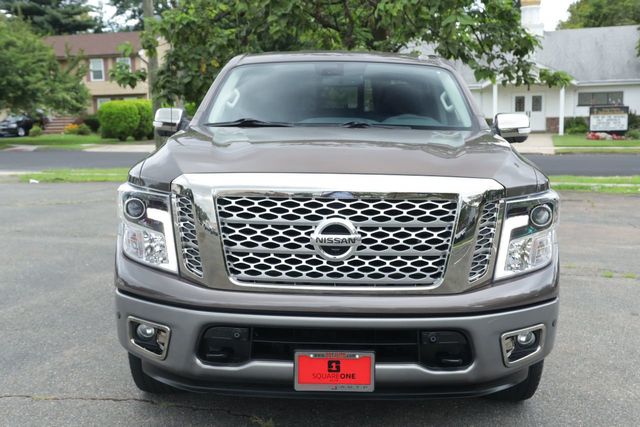 2019 Nissan Titan 4x4 Crew Cab Platinum Reserve - 20964035 - 1