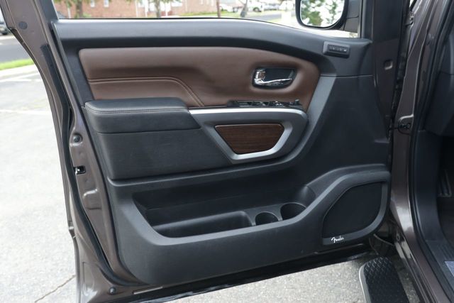 2019 Nissan Titan 4x4 Crew Cab Platinum Reserve - 20964035 - 21