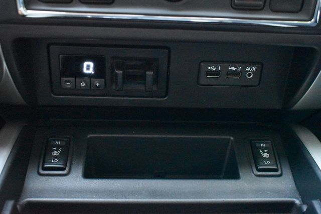 2019 Nissan Titan 4x4 Crew Cab SV - 22918972 - 10