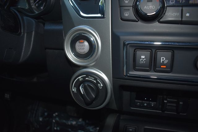 2019 Nissan Titan 4x4 Crew Cab SV - 22918972 - 20