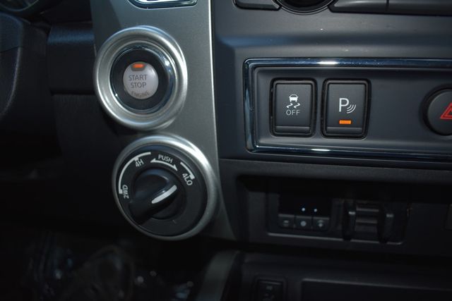 2019 Nissan Titan 4x4 Crew Cab SV - 22918972 - 21