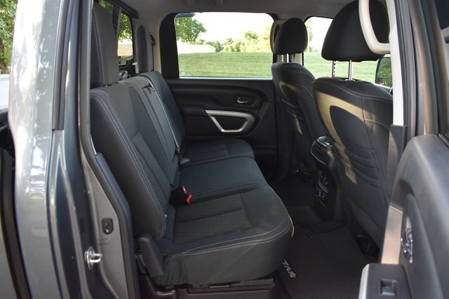 2019 Nissan Titan 4x4 Crew Cab SV - 22918972 - 27