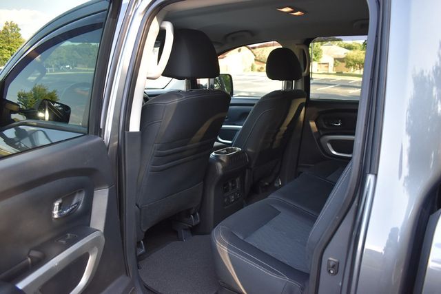 2019 Nissan Titan 4x4 Crew Cab SV - 22918972 - 31