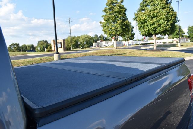 2019 Nissan Titan 4x4 Crew Cab SV - 22918972 - 37