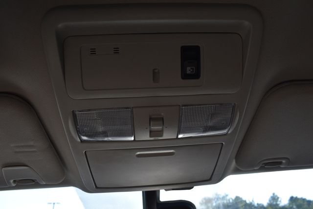 2019 Nissan Titan 4x4 Crew Cab SV - 22918972 - 38