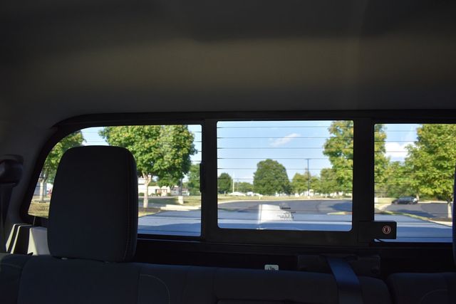 2019 Nissan Titan 4x4 Crew Cab SV - 22918972 - 40