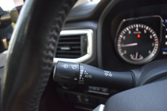 2019 Nissan Titan 4x4 Crew Cab SV - 22918972 - 41