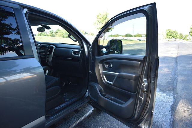 2019 Nissan Titan 4x4 Crew Cab SV - 22918972 - 48
