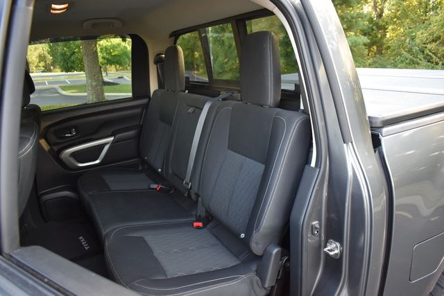 2019 Nissan Titan 4x4 Crew Cab SV - 22918972 - 5