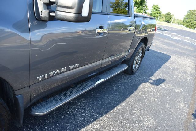 2019 Nissan Titan 4x4 Crew Cab SV - 22918972 - 64