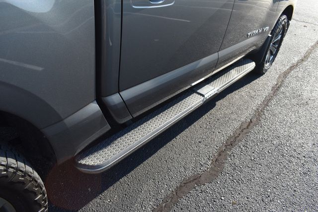 2019 Nissan Titan 4x4 Crew Cab SV - 22918972 - 65