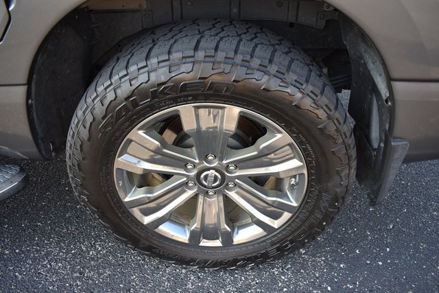 2019 Nissan Titan 4x4 Crew Cab SV - 22918972 - 67