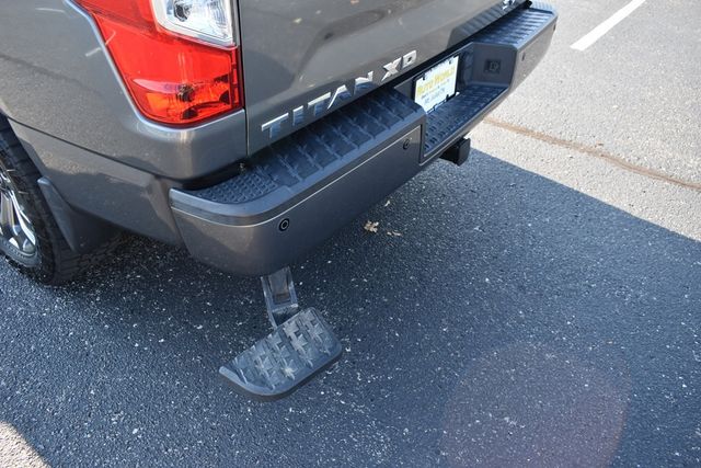 2019 Nissan Titan 4x4 Crew Cab SV - 22918972 - 68