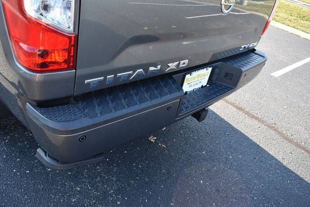 2019 Nissan Titan 4x4 Crew Cab SV - 22918972 - 69