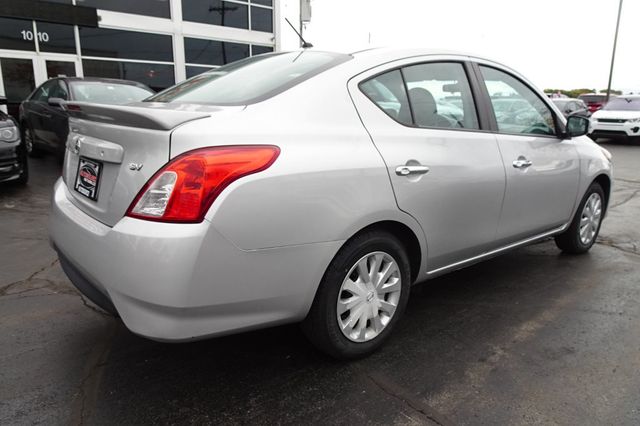 2019 Nissan Versa Sedan SV CVT - 22937616 - 7