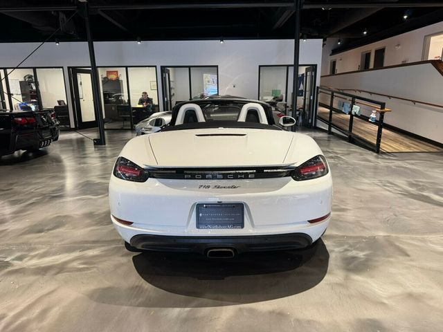 2019 Porsche 718 Boxster Roadster/HtdSeats/HtdSteerWheel/AppleCarplay/LaneChangeAssist - 22936626 - 3